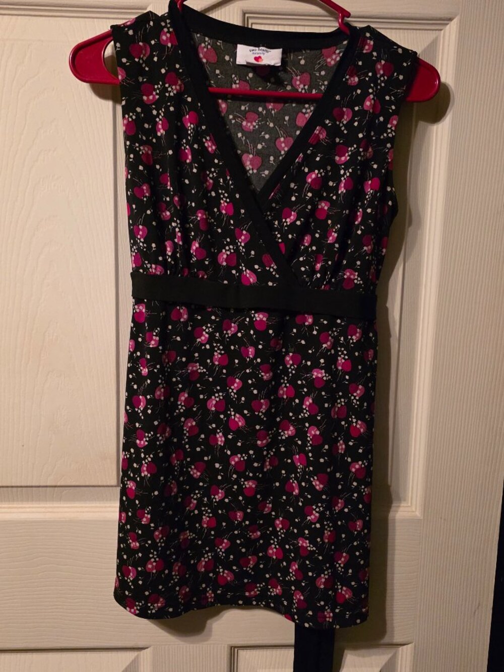 Two Hearts Maternity Top Small